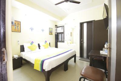 Bedroom Image of Stayam Swagat PG in Haridwar Dehradun Road, Dehradun