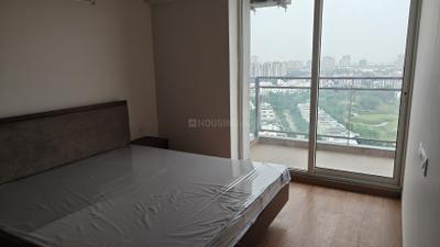 Bedroom Image of 975 Sq.ft 2 BHK Apartment / Flat for rent in Godrej The Suites, Jaypee Greens Greater Noida for Rs. 38000