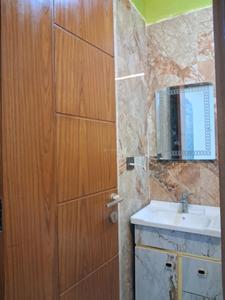 Common Bathroom Image of 1050 Sq.ft 2 BHK Apartment / Flat for sale in Sector 49 Noida for Rs. 4300000