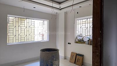 Bedroom Image of 672 Sq.ft 2 BHK Builder Floor for sale in Picnic Garden Kolkata for Rs. 3500000