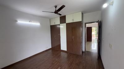 Bedroom Image of 2700 Sq.ft 3 BHK Builder Floor for rent in Sector 81 Faridabad for Rs. 28000