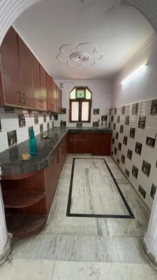 Kitchen Image of 900 Sq.ft 3 BHK Builder Floor for rent in Uttam Nagar New Delhi for Rs. 18500