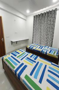 Bedroom Image of P Y GIRLS HOSTEL  in Alpha II Greater Noida, Greater Noida