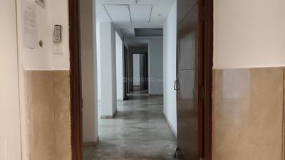 Passage Image of 2500 Sq.ft 3.5 BHK Apartment / Flat for sale in Mahagun Mezzaria, Sector 78 Noida for Rs. 43000000