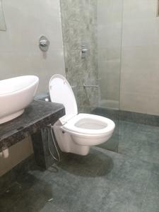 Common Bathroom Image of 1350 Sq.ft 3 BHK Apartment / Flat for sale in Kharghar Navi Mumbai for Rs. 29000000