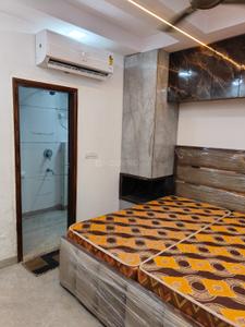 Bedroom Image of 600 Sq.ft 2 BHK Builder Floor for rent in Sector 8 Rohini New Delhi for Rs. 30000