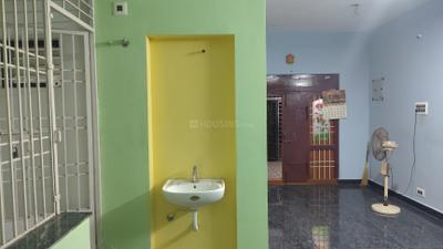 Living Room Image of 1300 Sq.ft 1 BHK Independent House for rent in Thavalakuppam Puducherry for Rs. 8000