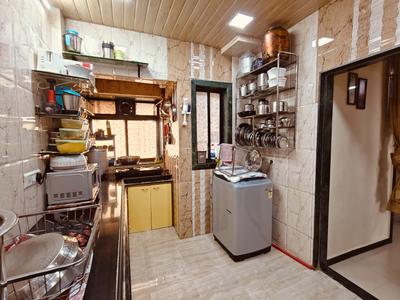 Kitchen Image of 860 Sq.ft 2 BHK Apartment / Flat for sale in Thane West Thane for Rs. 10900000