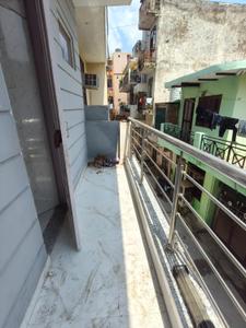 Balcony Image of 1000 Sq.ft 3 BHK Apartment / Flat for sale in Sector 105 Gurgaon for Rs. 4700000