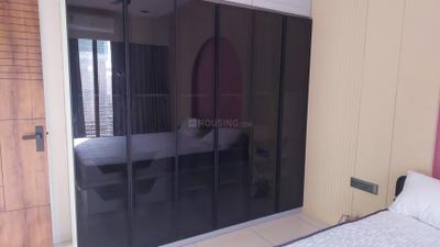 Bedroom Image of 1450 Sq.ft 2 BHK Apartment / Flat for rent in Shree Narayan Exotica, Memnagar Ahmedabad for Rs. 42000