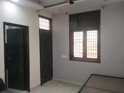 Bedroom Image of 950 Sq.ft 3 BHK Builder Floor for sale in Mayur Vihar Phase 1 New Delhi for Rs. 7500000