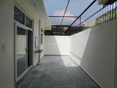 Balcony Image of 2000 Sq.ft 2.5 BHK Independent House for rent in Omicron II Greater Noida for Rs. 27000