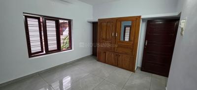 Bedroom Image of 1300 Sq.ft 2 BHK Builder Floor for rent in Pazhavangadi Thiruvananthapuram for Rs. 25000