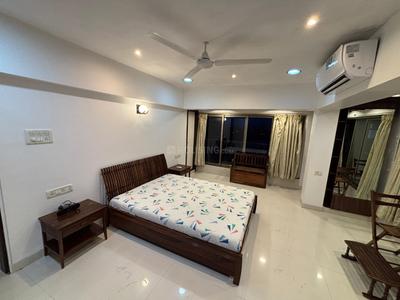 Bedroom Image of 850 Sq.ft 1 BHK Independent House for rent in Maker Tower, Cuffe Parade Mumbai for Rs. 165000