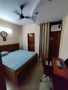 Bedroom Image of 720 Sq.ft 2 BHK Builder Floor for sale in Rajouri Garden New Delhi for Rs. 9000000