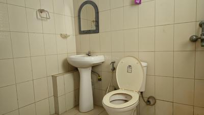 Bathroom Image of 1300 Sq.ft 3 BHK Apartment / Flat for sale in Puri Pratham, Sector 84 Faridabad for Rs. 11800000