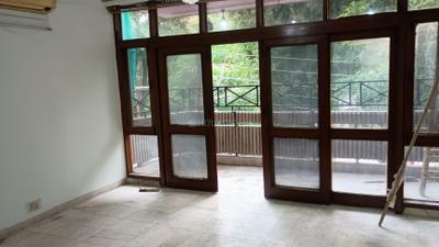 Living Room Image of 1800 Sq.ft 3 BHK Builder Floor for rent in East Of Kailash New Delhi for Rs. 50000