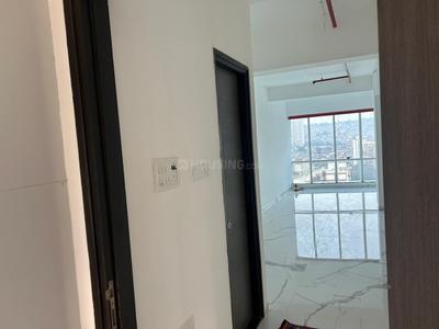 Bedroom Image of 1400 Sq.ft 3 BHK Apartment / Flat for rent in Runwal Sanctuary, Mulund West Mumbai for Rs. 71000