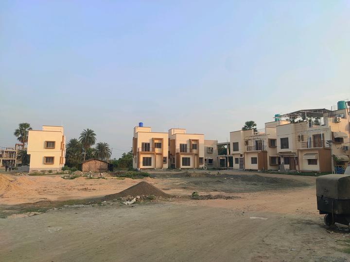 Royal Enclave Phase 1 Main Image 1