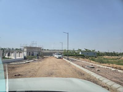 Pyramid Emerald Estate Plot View 2
