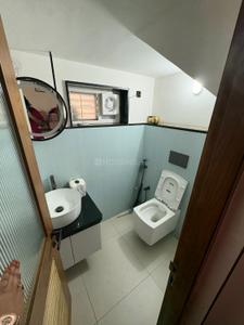 Bathroom Image of 4200 Sq.ft 4 BHK Villa for sale in NSL LGCL Luminaire, Jeevan Bima Nagar Bengaluru for Rs. 80000000