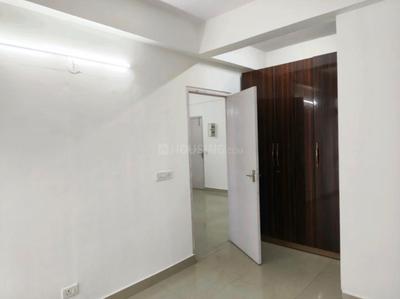 Bedroom Image of 712 Sq.ft 2 BHK Apartment / Flat for rent in Suncity Avenue 76, Sector 76 Gurgaon for Rs. 24000