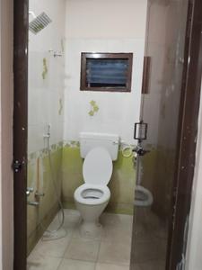 Bathroom Image of 600 Sq.ft 2 BHK Independent House for rent in Triplicane Chennai for Rs. 17000