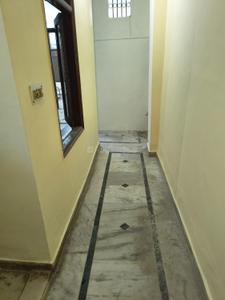 Balcony Image of 585 Sq.ft 2 BHK Builder Floor for rent in Laxmi Nagar New Delhi for Rs. 17000