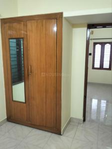 Bedroom Image of 800 Sq.ft 2 BHK Independent House for rent in Halasuru Bengaluru for Rs. 25000
