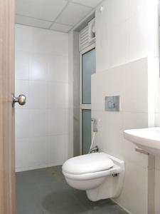 Common Bathroom Image of 1100 Sq.ft 3 BHK Apartment / Flat for rent in Godrej Emerald, Kasarvadavali Thane for Rs. 35000