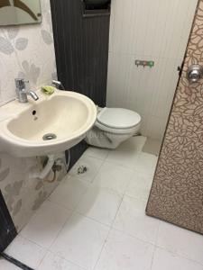 Bathroom Image of 1000 Sq.ft 2 BHK Apartment / Flat for rent in Salisbury Park Pune for Rs. 35000