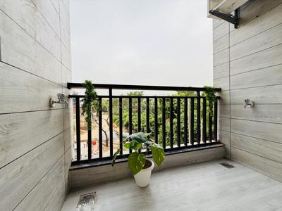 Balcony Image of 950 Sq.ft 1 RK Apartment / Flat for rent in Sector 46 Gurgaon for Rs. 23000