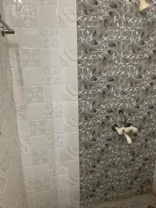 Bathroom Image of 1600 Sq.ft 2 BHK Builder Floor for rent in Sector 51 Noida for Rs. 34000