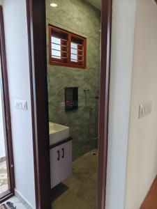 Bathroom Image of 800 Sq.ft 1 RK Independent House for rent in Kumbalagodu Gollahalli Bengaluru for Rs. 15000
