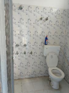 Bathroom Image of 1001 Sq.ft 2 BHK Independent House for rent in Vrindavan Yojana Lucknow for Rs. 10000