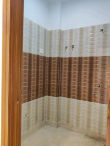 Common Bathroom Image of 750 Sq.ft 2 BHK Builder Floor for sale in DLF Ankur Vihar Ghaziabad for Rs. 2365313