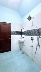 Bathroom Image of 1200 Sq.ft 2 BHK Independent House for rent in Kumbakonam Thanjavur for Rs. 15000
