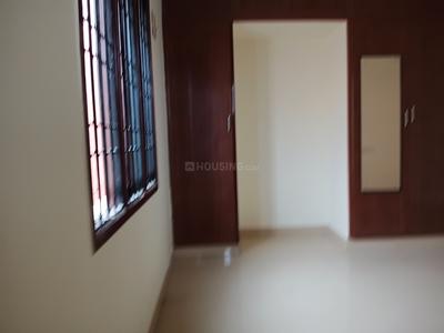 Bedroom Image of 1100 Sq.ft 2 BHK Builder Floor for rent in Nungambakkam Chennai for Rs. 37000