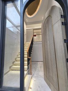 Balcony Image of 5922 Sq.ft 4 BHK Builder Floor for sale in Shanti Niketan New Delhi for Rs. 360000000