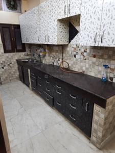 Kitchen Image of 1000 Sq.ft 3 BHK Builder Floor for rent in Vikaspuri New Delhi for Rs. 30000