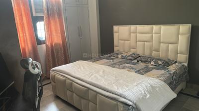 Bedroom Image of 1200 Sq.ft 3 BHK Apartment / Flat for sale in Rajendra Nagar Ghaziabad for Rs. 7000000