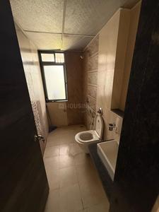 Bathroom Image of 1400 Sq.ft 3 BHK Apartment / Flat for rent in Nirvana Zen, Viman Nagar Pune for Rs. 85000