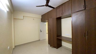 Bedroom Image of 1350 Sq.ft 2 BHK Apartment / Flat for rent in Murugeshpalya Bengaluru for Rs. 42000