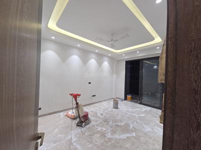 Bedroom Image of 2800 Sq.ft 4 BHK Builder Floor for sale in Rajouri Garden New Delhi for Rs. 60000000