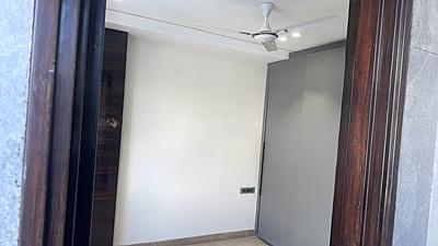 Bedroom Image of 960 Sq.ft 3 BHK Builder Floor for sale in  Maurya Enclave, Pitampura New Delhi for Rs. 18000000