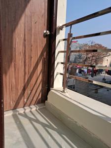 Bedroom One Image of 600 Sq.ft 2 BHK Apartment / Flat for rent in Sector 72 Noida for Rs. 25000