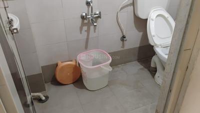 Bathroom Image of 750 Sq.ft 1 BHK Independent House for rent in Moti Nagar Hyderabad for Rs. 18500