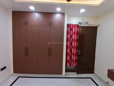 Bedroom Image of 1250 Sq.ft 2 BHK Builder Floor for rent in Sector 122 Noida for Rs. 25000