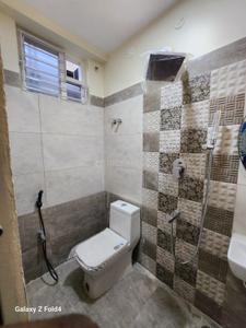 Bathroom Image of 1200 Sq.ft 3 BHK Apartment / Flat for sale in Keelkattalai Chennai for Rs. 7800000