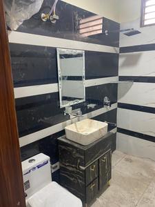 Bathroom Image of The Grand Sardar PG-pg near LPU in Jalandhar Cantt, Jalandhar